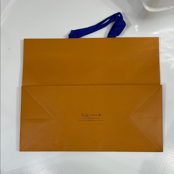 Louis Vuitton Shopping Bag - Picture 2 of 3